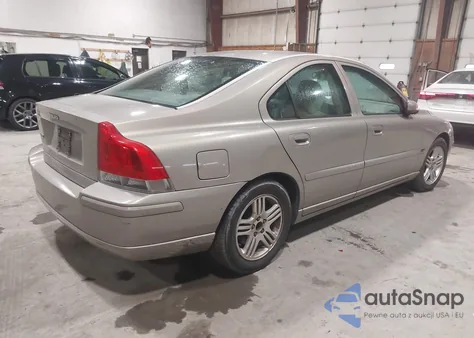 2005 Volvo S60 2.4 из США, поврежденный, VIN YV1RS612X52448661